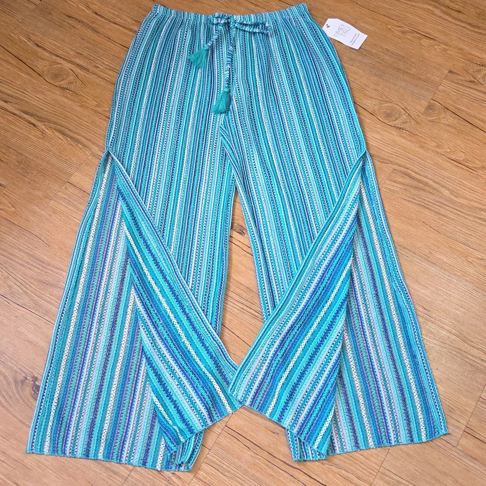 ♦️♦️ SOLD ♦️♦️Time and Tru Swim Pant Coverup - Picture 3 of 7